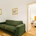 Corso Italia 4*