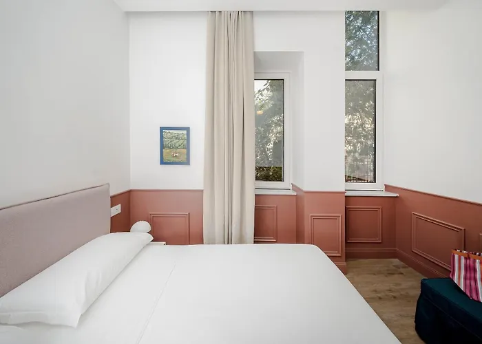 Corso Italia 4*